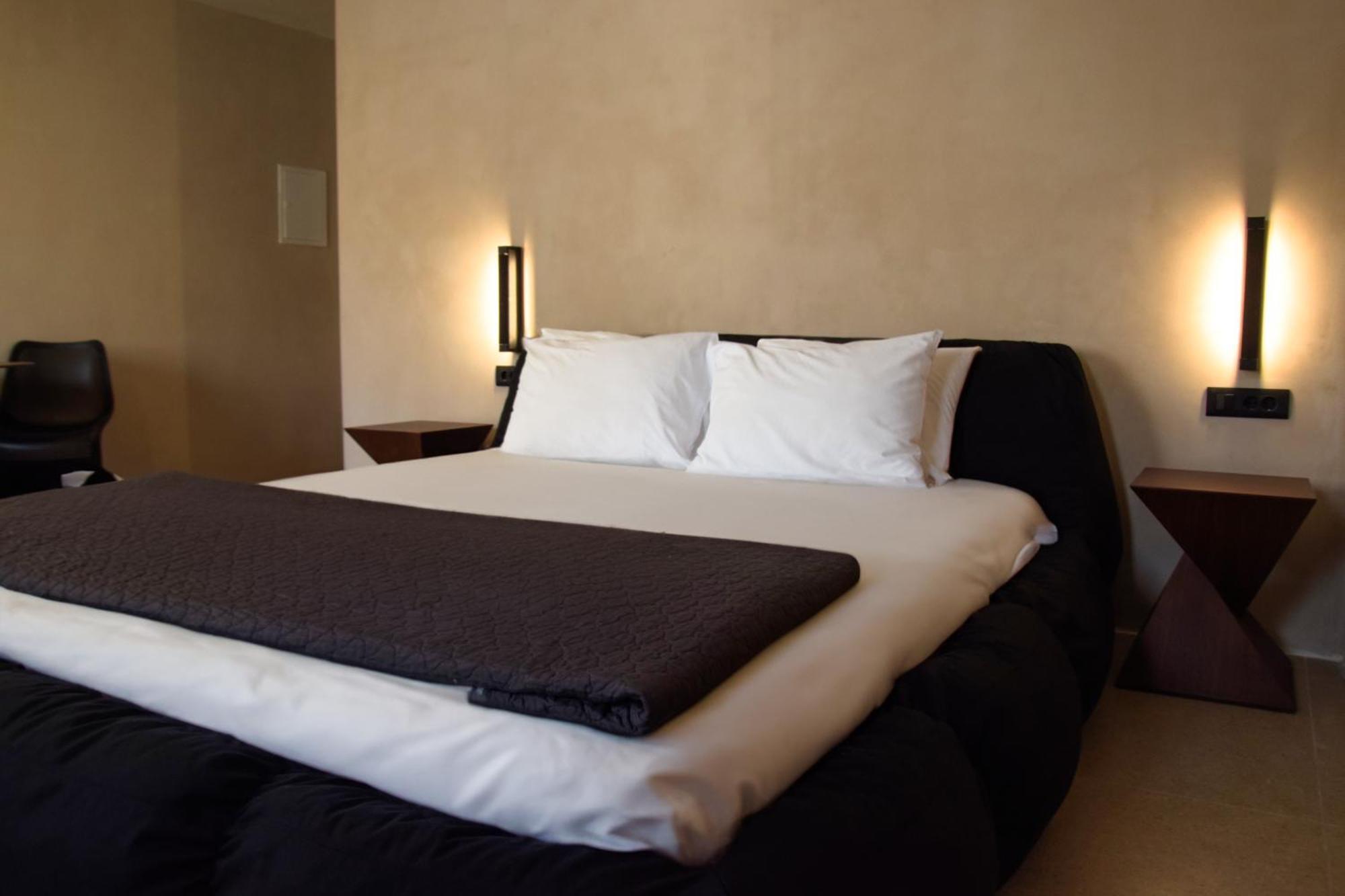 99 Adrianou Apartments Атина Екстериор снимка